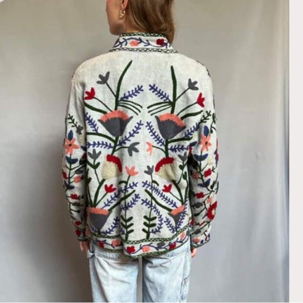 Colorful Embroidered Teddy Jacket - Picture 4 of 9